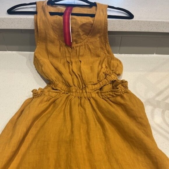 NWT Left On Friday Getaway Linen Beach Dress - Yellow/Gold - Size S - Picture 10 of 10